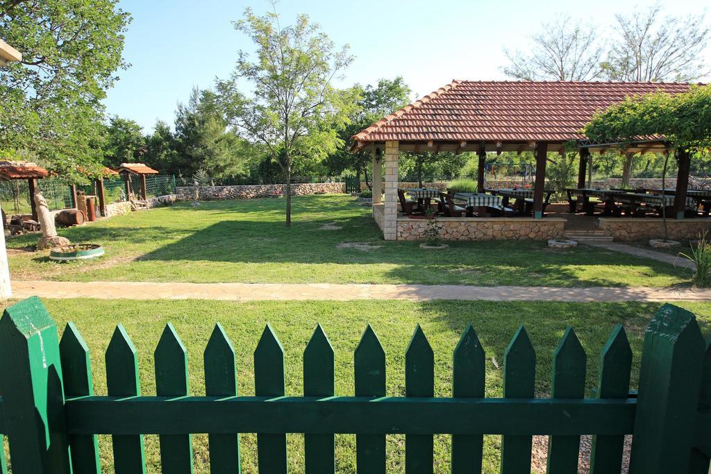 Готель Agrotourism Galic Krka Drinovci Екстер'єр фото